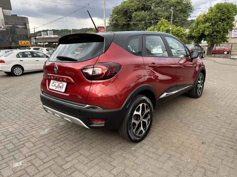 Renault Captur 1.3 TCE INTENSE CVT-2