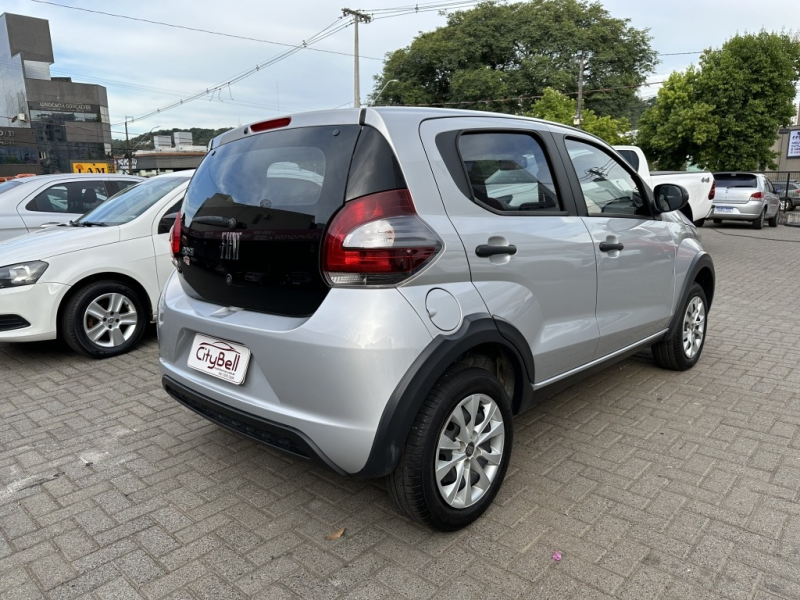 Fiat Mobi 1.0 EVO LIKE-2