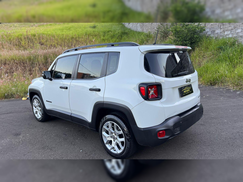 Jeep Renegade SPORT MT-1