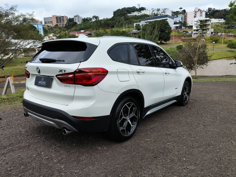 Bmw X1 2.0 16V Turbo ACTIVEFLEX SDRIVE20I X-LINE 4P-3